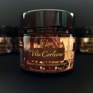 Vela Aromática Vito Corleone 140g — Coleção La Mafia Mia